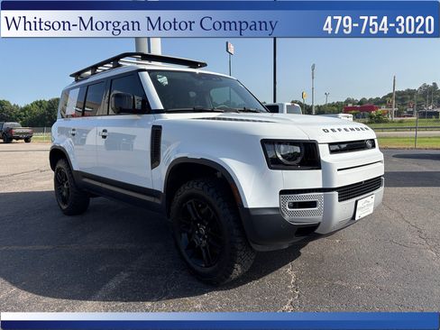 Used 2025 Land Rover Defender 110 S AWD/4WD image 4
