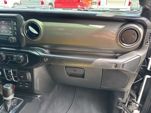 Used 2021 Jeep Gladiator Sport AWD/4WD image 27