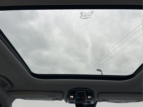 Used 2021 Jeep Grand Cherokee L Overland w/ Luxury Tech Group IV image 19