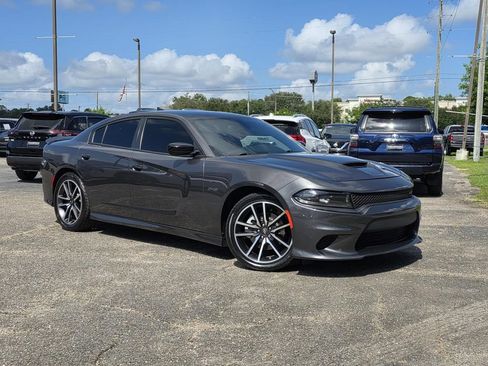 Used 2023 Dodge Charger R/T RWD image 2