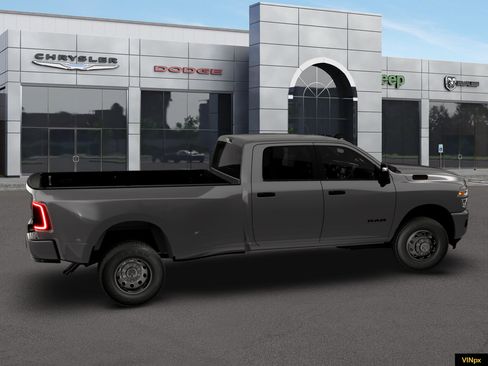 New 2026 RAM 3500 Big Horn AWD/4WD image 15