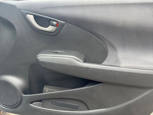 Used 2010 Honda Fit image 20