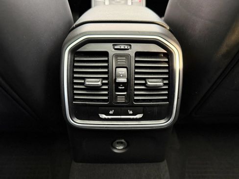 Used 2015 Porsche Macan S AWD/4WD image 26