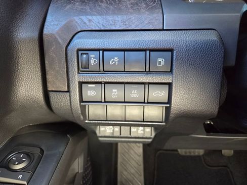 Used 2025 Toyota Tacoma Limited image 24