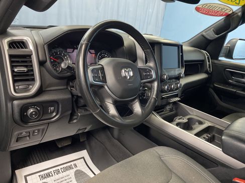 Used 2022 RAM 1500 Big Horn w/ Night Edition image 10