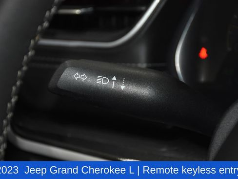 Used 2023 Jeep Grand Cherokee L Laredo AWD/4WD image 10