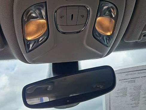 Used 2018 Jeep Compass Trailhawk w/ Leather Interior Group image 21