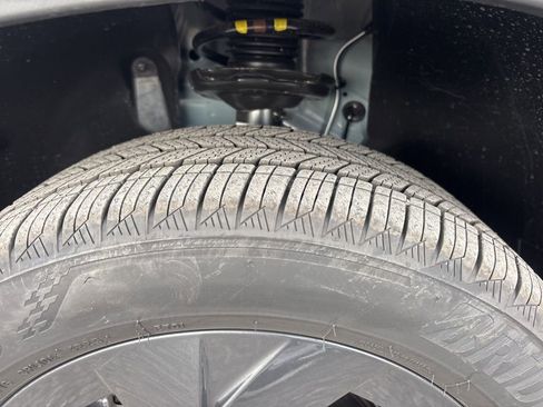 New 2026 Volkswagen Taos S image 7