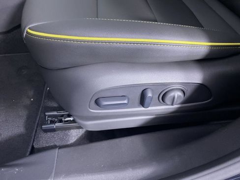 New 2025 Chevrolet TrailBlazer ACTIV w/ Convenience Package FWD image 9