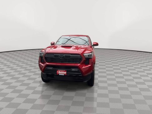 Used 2025 Toyota Tacoma TRD Sport AWD/4WD image 31
