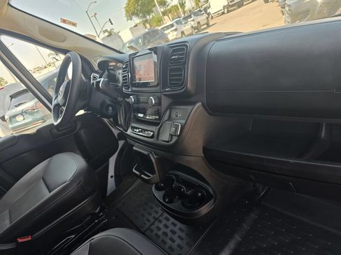 Used 2024 RAM ProMaster 2500 w/ Convenience Group FWD image 20