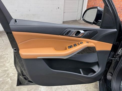 Used 2023 BMW X5 xDrive40i w/ Premium Package image 10