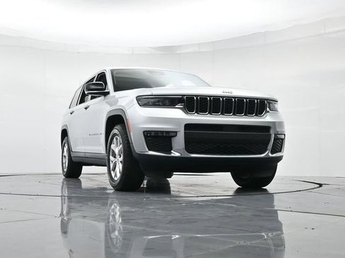 Used 2021 Jeep Grand Cherokee L Limited image 33