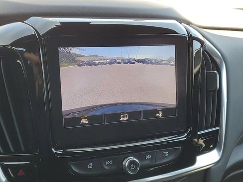 Used 2023 Chevrolet Traverse LT AWD/4WD image 26