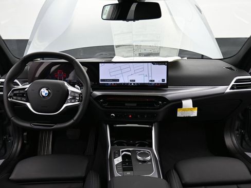 New 2025 BMW 330i xDrive Sedan w/ Convenience Package image 12