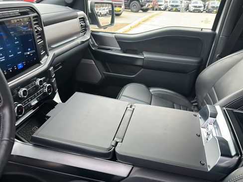 Used 2024 Ford F150 Platinum w/ FX4 Off-Road Package image 27