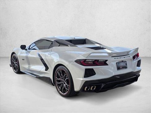 Used 2023 Chevrolet Corvette Stingray Premium Conv w/ Z51 Performance Package RWD image 7