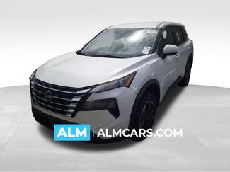 Used 2025 Nissan Rogue SV video 1