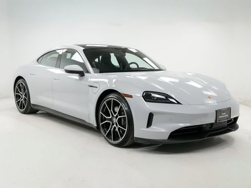 Certified 2025 Porsche Taycan AWD/4WD image 8