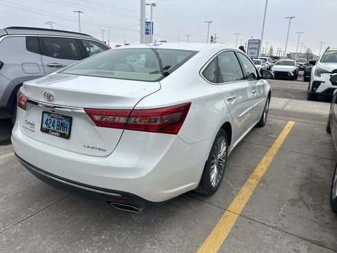 Used 2018 Toyota Avalon Limited w/ Carpet Mat Package image 7