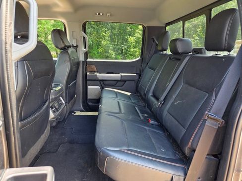 Used 2023 Ford F150 Lariat RWD image 11