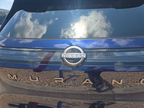 Certified 2025 Nissan Murano SV FWD image 5