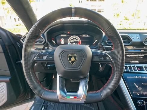 Used 2019 Lamborghini Urus AWD/4WD image 59