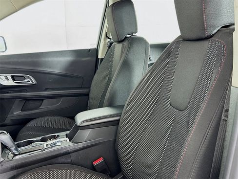 Used 2017 Chevrolet Equinox LS image 10