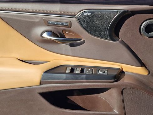 Used 2021 Lexus ES 350 w/ Accessory Package 2 image 23