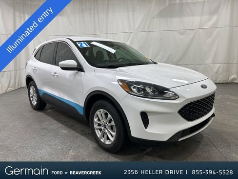 Used 2021 Ford Escape SE image 7