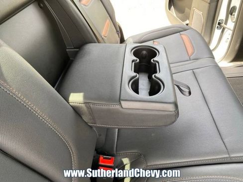 Used 2025 GMC Sierra 2500 AT4 AWD/4WD image 50