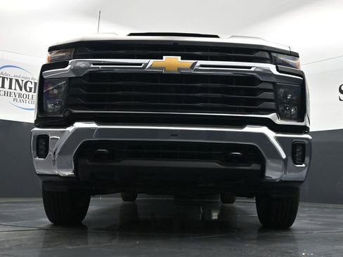 Used 2025 Chevrolet Silverado 2500 LT w/ Convenience Package image 18