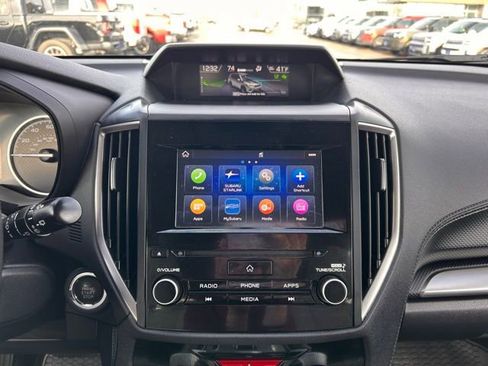 Used 2022 Subaru Forester Premium image 18