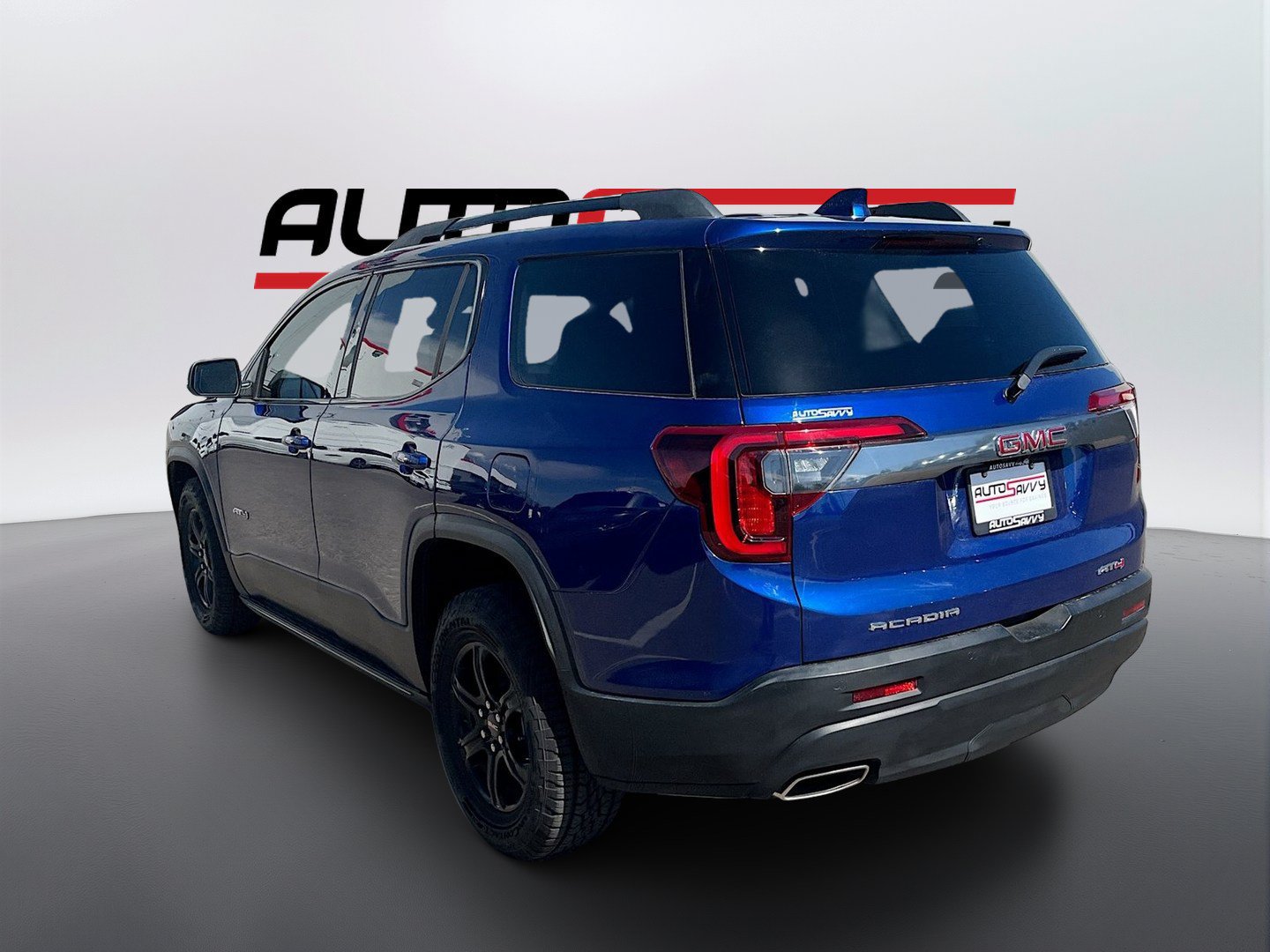 Used 2023 GMC Acadia AT4 w/ Technology Package AWD/4WD image 5