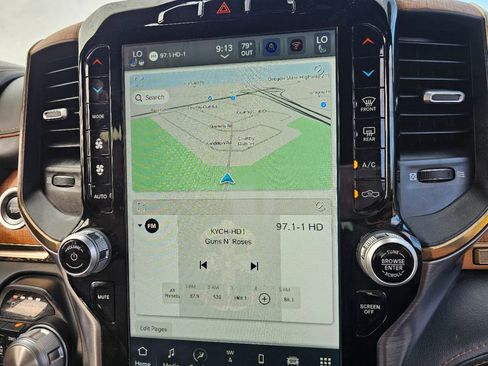 Used 2022 RAM 1500 Limited image 7