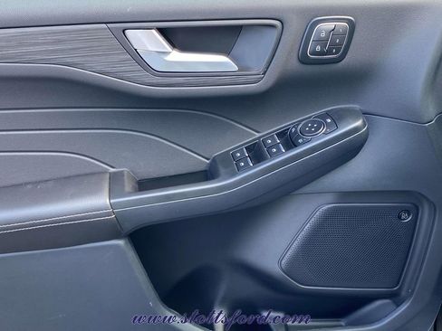 New 2026 Ford Escape Platinum w/ Premium Technology Package AWD/4WD image 17