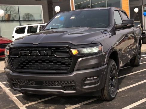 New 2026 RAM 1500 4x4 Crew Cab image 4