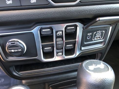 New 2025 Jeep Wrangler Sport S image 30