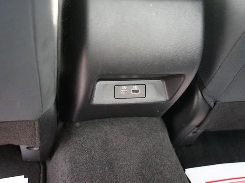 Used 2025 Nissan Altima 2.5 SV image 9