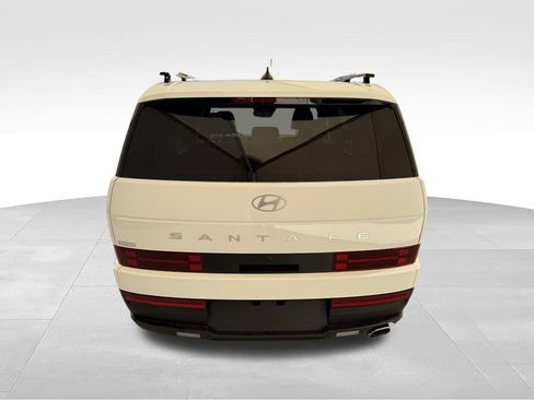Used 2025 Hyundai Santa Fe SEL FWD image 10