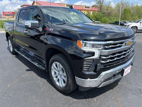 Used 2023 Chevrolet Silverado 1500 LTZ w/ Technology Package AWD/4WD image 3