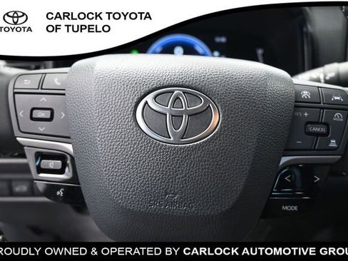 Used 2025 Toyota Camry SE w/ Multimedia Upgrade Package FWD image 20