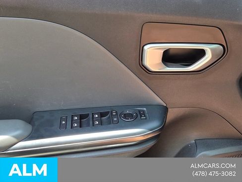 Used 2025 Kia K4 FWD image 25
