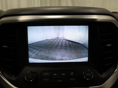 Used 2019 GMC Acadia SLT AWD/4WD image 17