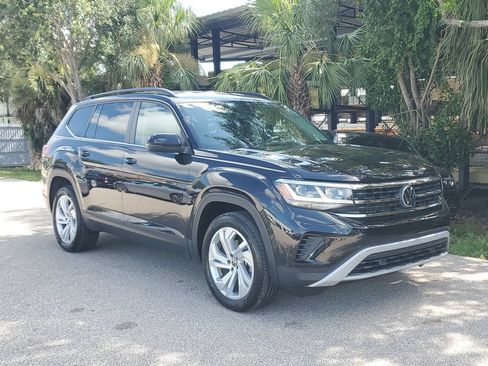 Certified 2023 Volkswagen Atlas SE FWD image 2
