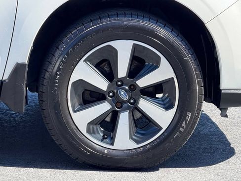 Used 2018 Subaru Forester 2.5i Premium w/ Protection Package #1 AWD/4WD image 21