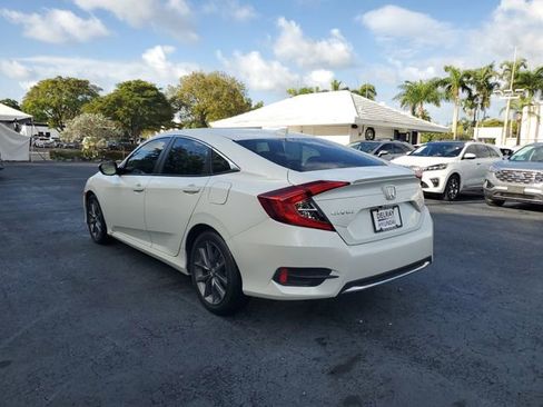 Used 2019 Honda Civic EX image 4