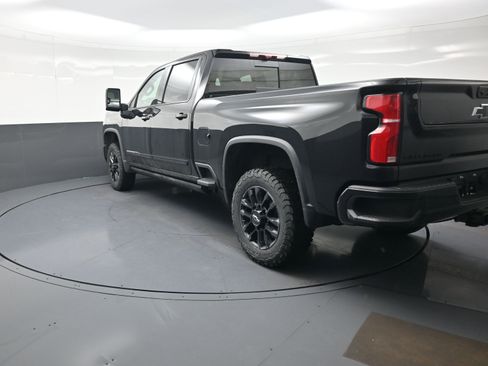 New 2026 Chevrolet Silverado 2500 High Country w/ High Country Premium Package AWD/4WD image 5