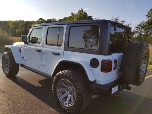Used 2021 Jeep Wrangler Unlimited Rubicon w/ Dual Top Group AWD/4WD image 6
