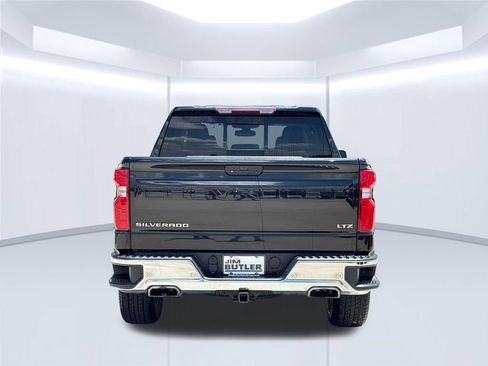 Used 2020 Chevrolet Silverado 1500 LTZ w/ LTZ Premium Package AWD/4WD image 4